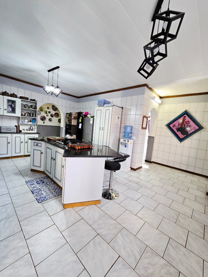 4 Bedroom Property for Sale in Wilkoppies North West